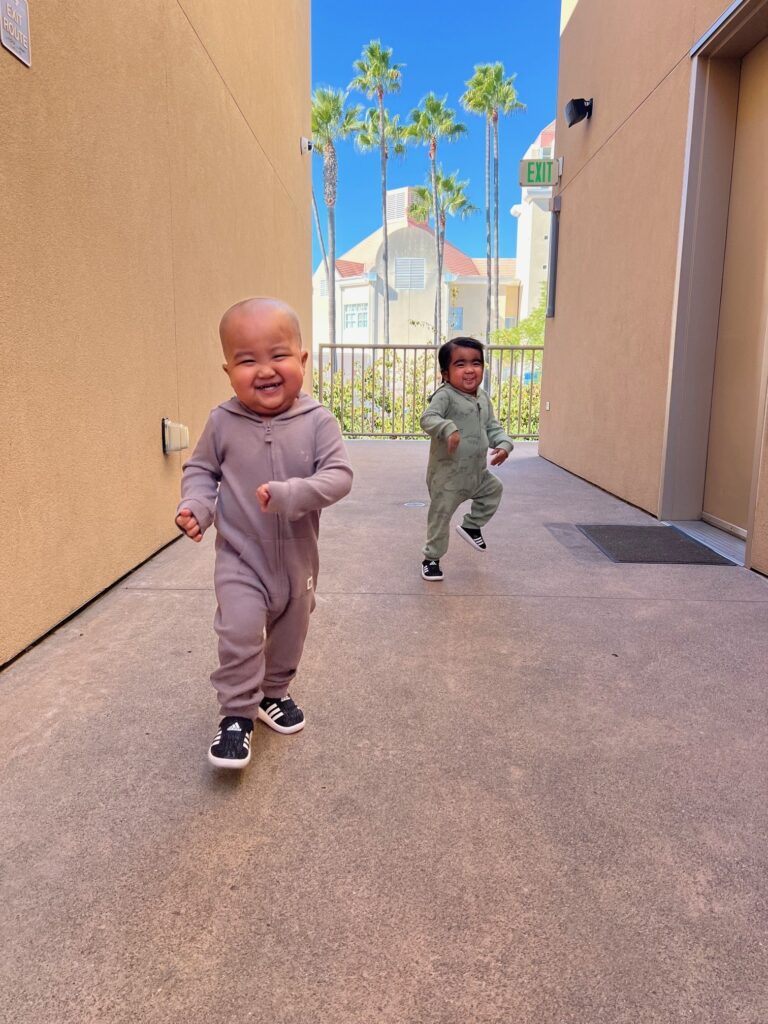 boys running